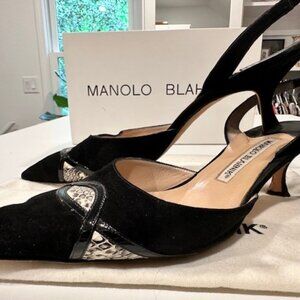 MANOLO BLAHNIK Suede slingbacks.  Size 8 1/2
